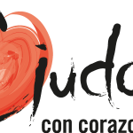 Ciudad con Corazon Logo Vector